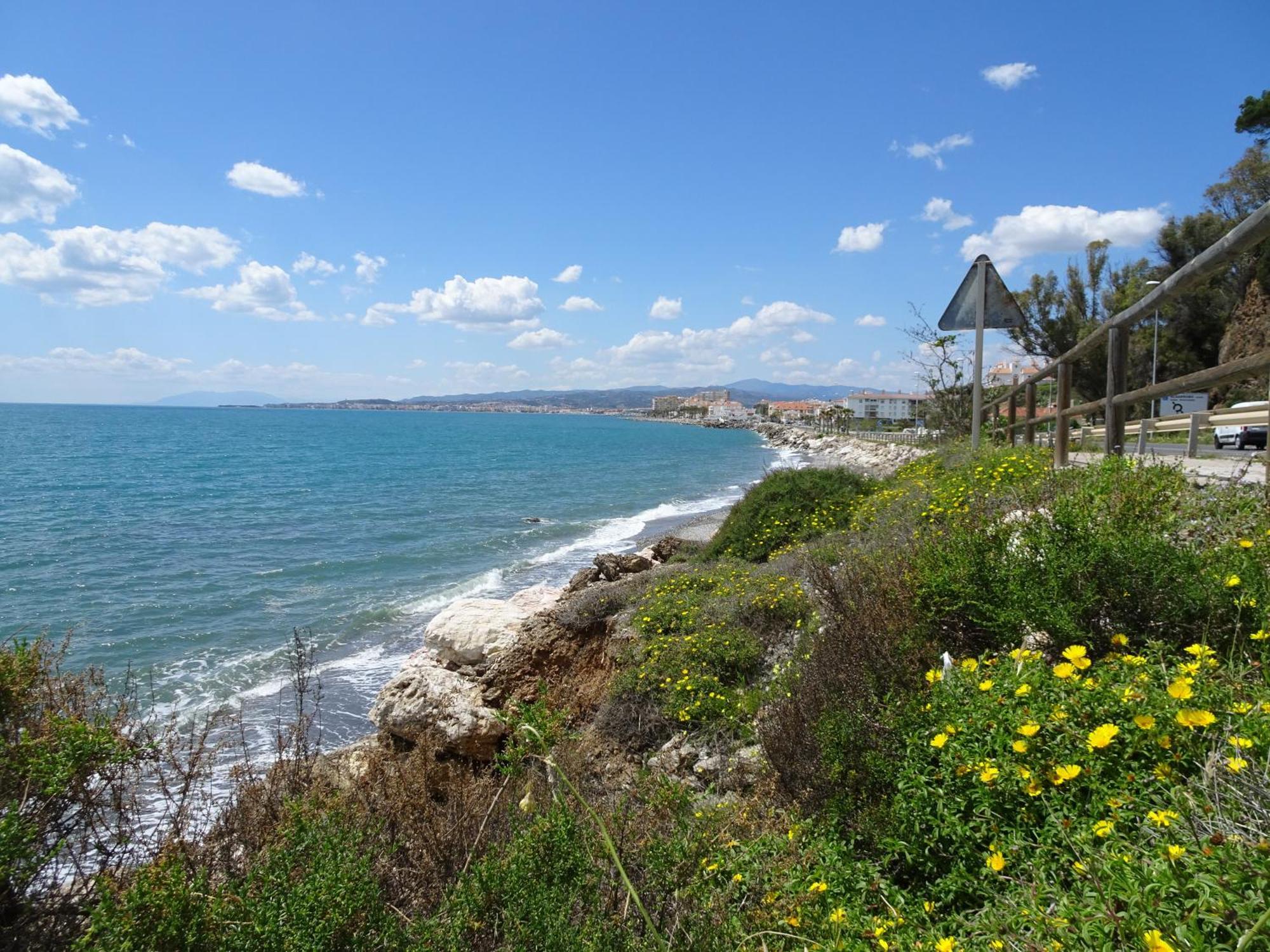 Apartamento agradable con gran solarium en Mezquitilla Algarrobo Costa Exterior foto